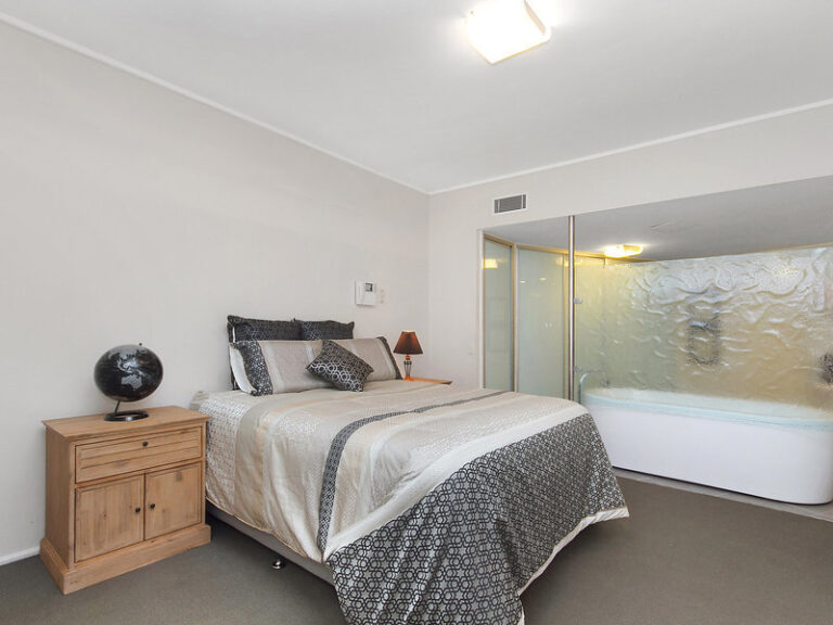 Sold - 205/72 The Strand - New Property in NORTH WARD - Real Estate by Brad Matheson