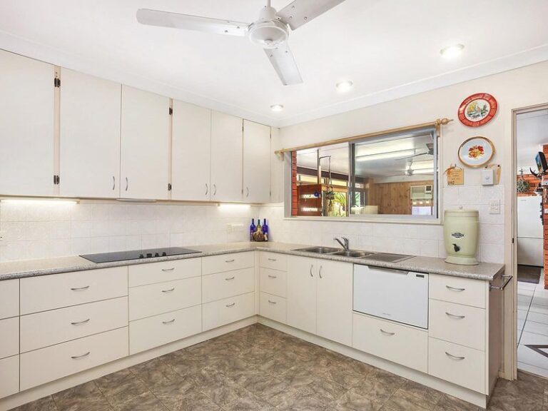 Sold - 7 Sallows Street - New Property in PALLARENDA - Real Estate by Brad Matheson