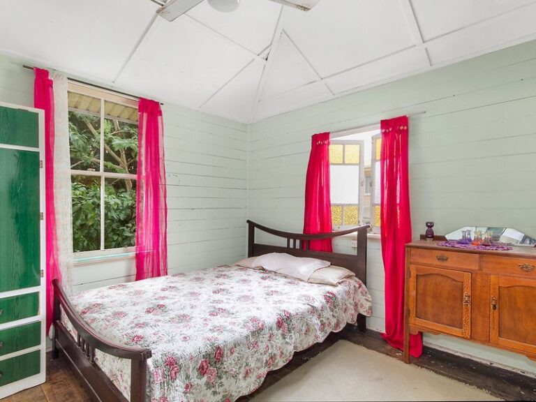 Sold - 9 Cook Street - New Property in NORTH WARD - Real Estate by Brad Matheson