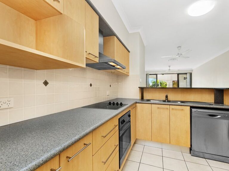 Sold - 2/304 Stanley Street - New Property in NORTH WARD - Real Estate by McGrath Townsville