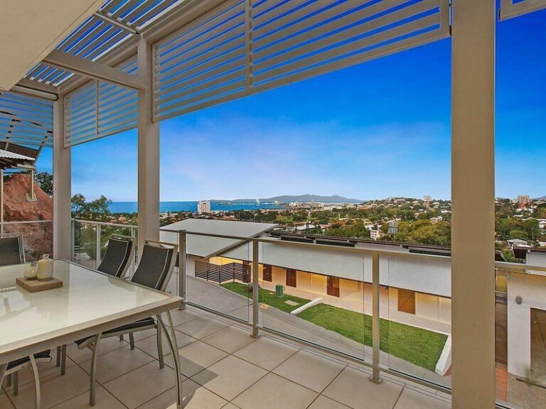 Sold - 9 Toorak Place - New Property in CASTLE HILL - Real Estate by Brad Matheson