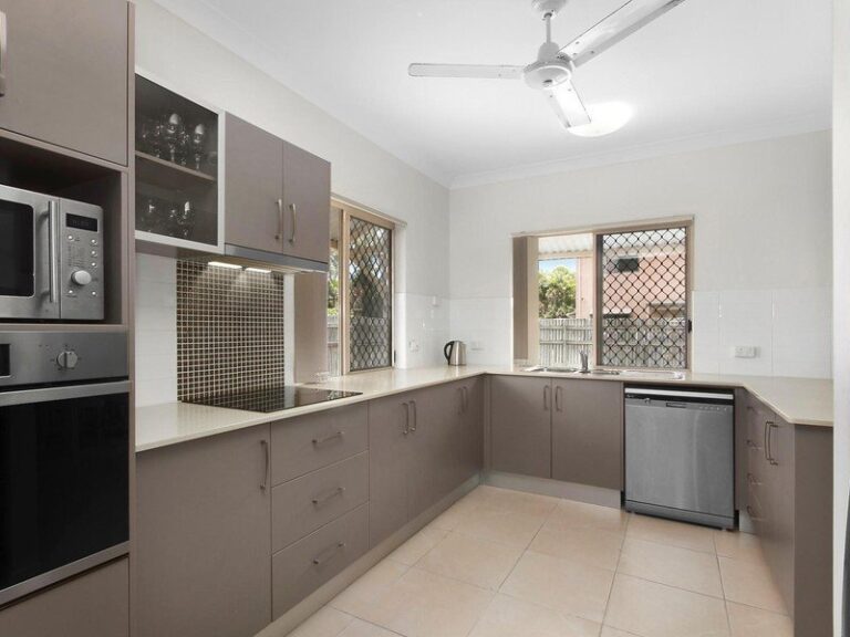 Sold - 1/4 Xavier Court - New Property in RAILWAY ESTATE - Real Estate by Brad Matheson