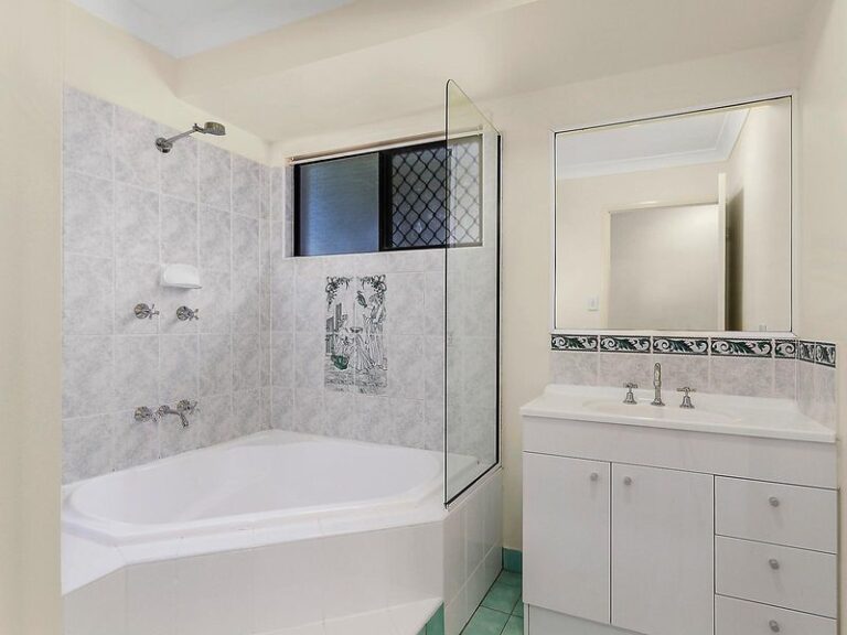 Sold - 11 Florida Place - New Property in KIRWAN - Real Estate by Jimmy Lockhart