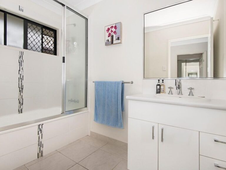 Sold - 7 Rangeleigh Court - New Property in MOUNT LOUISA - Real Estate by Jimmy Lockhart