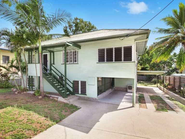 Sold - 7 Gilbert Crescent - New Property in CASTLE HILL - Real Estate by Brad Matheson