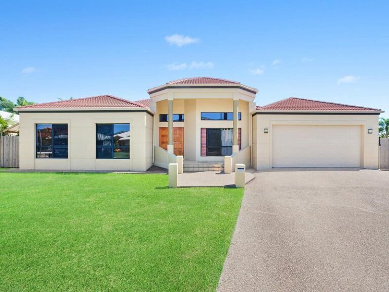 12 Sunbury Court, ANNANDALE