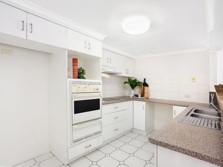 Sold - 8/6 Alexandra Street - New Property in NORTH WARD - Real Estate by Brad Matheson