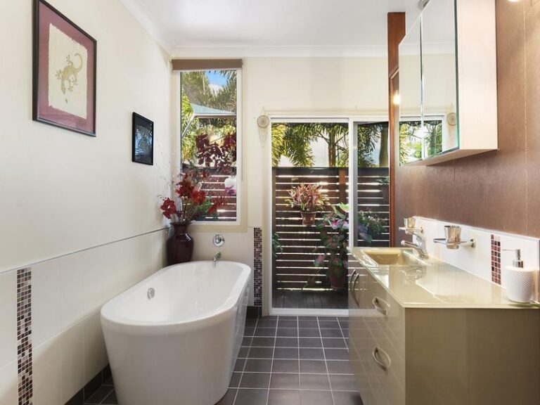Sold - 8B Fourth Avenue - New Property in SOUTH TOWNSVILLE - Real Estate by Brad Matheson