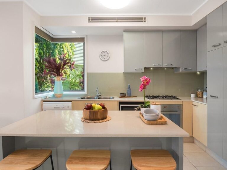 Sold - 301/72-74 The Strand - New Property in NORTH WARD - Real Estate by Brad Matheson