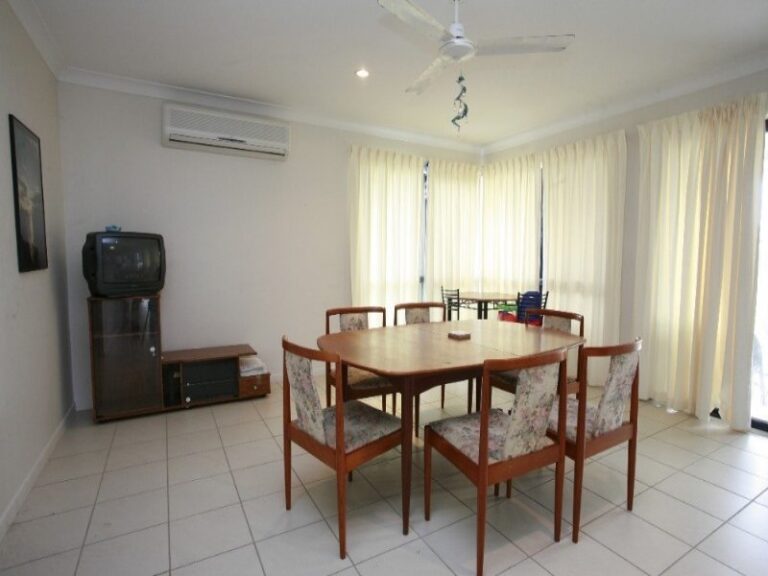 68 Woodwark Drive, BUSHLAND BEACH QLD 4818 - photo 3