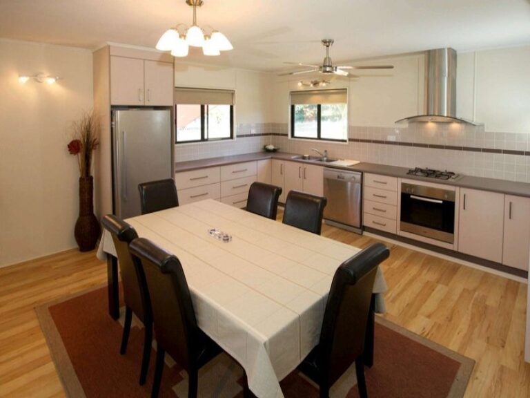 Sold - 28 Seventh Avenue - New Property in SOUTH TOWNSVILLE - Real Estate by McGrath Townsville
