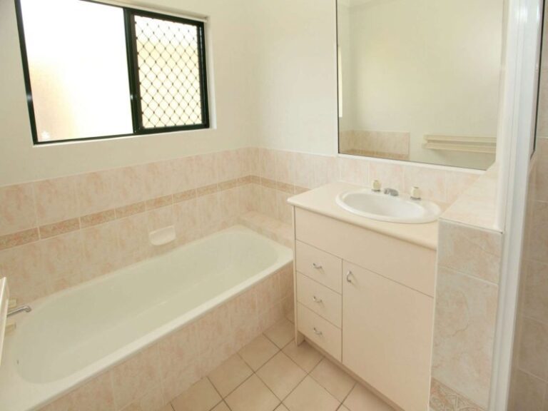 Sold - 1/49 Eleventh Avenue - New Property in RAILWAY ESTATE - Real Estate by McGrath Townsville