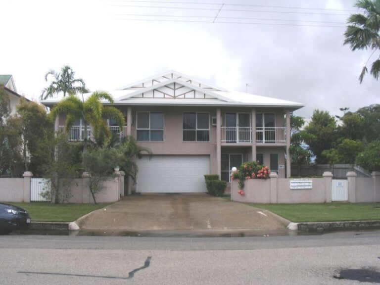 Sold - 2/130 Eyre Street - New Property in NORTH WARD - Real Estate by McGrath Townsville