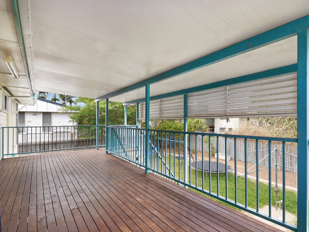 12 Cuthbert Crescent, Vincent