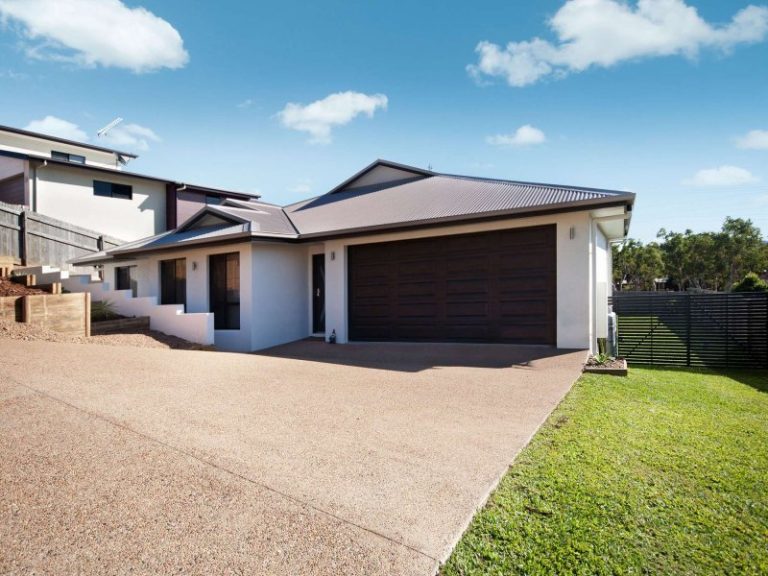 18 Palomar Court, MOUNT LOUISA