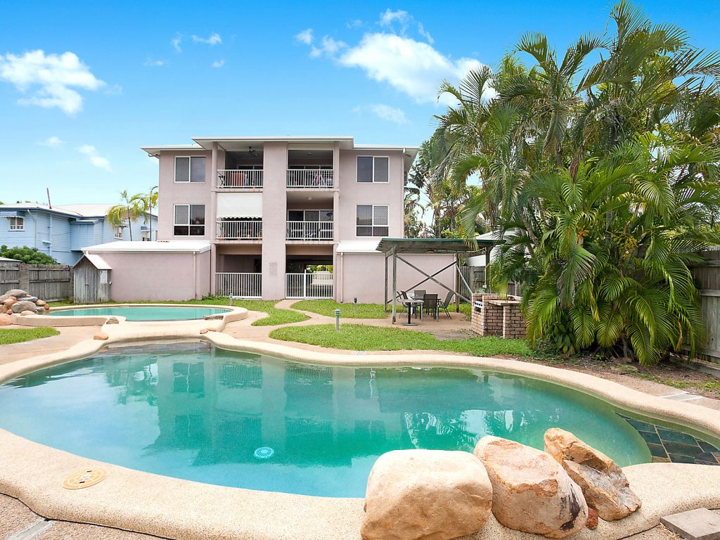 4/65 Cook Street, North Ward