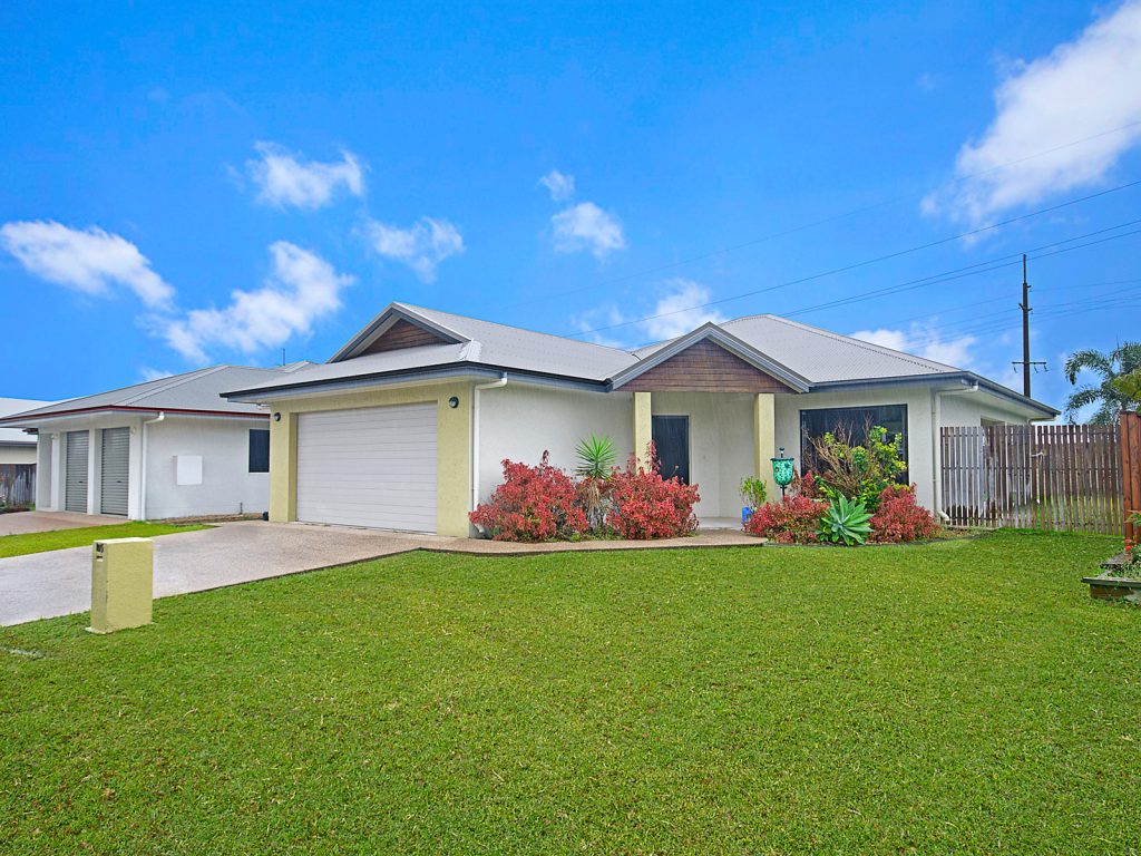 105 Klewarra Boulevard, Douglas