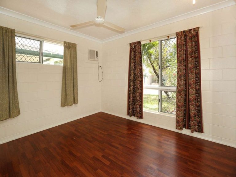 16 Lornsleigh Street, MOUNT LOUISA QLD 4814 - photo 6