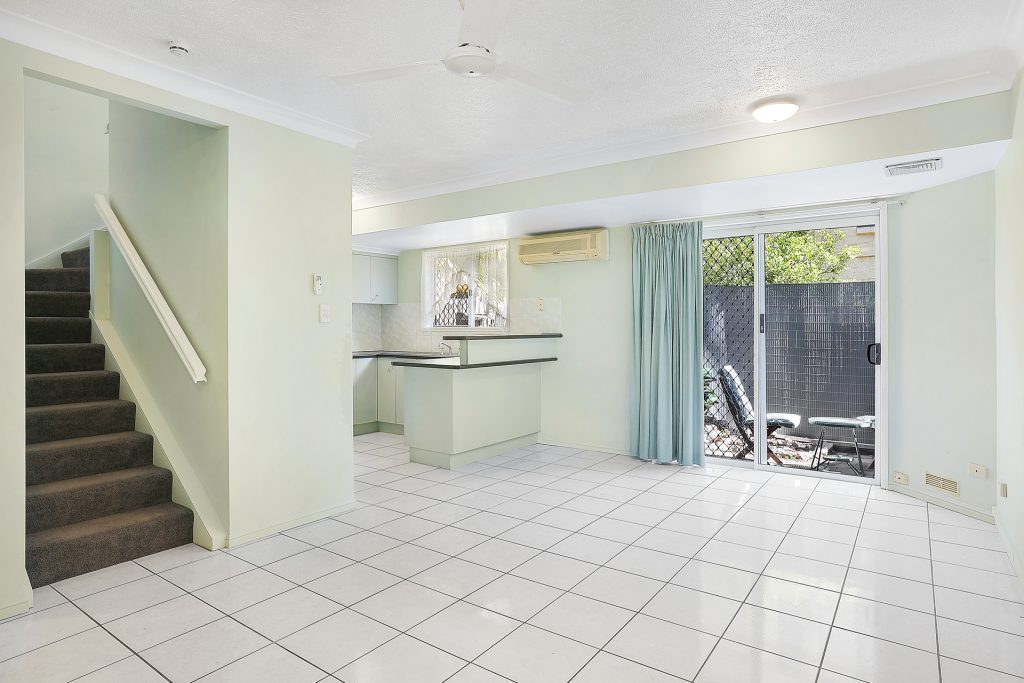 3/102 Cook Street, North Ward