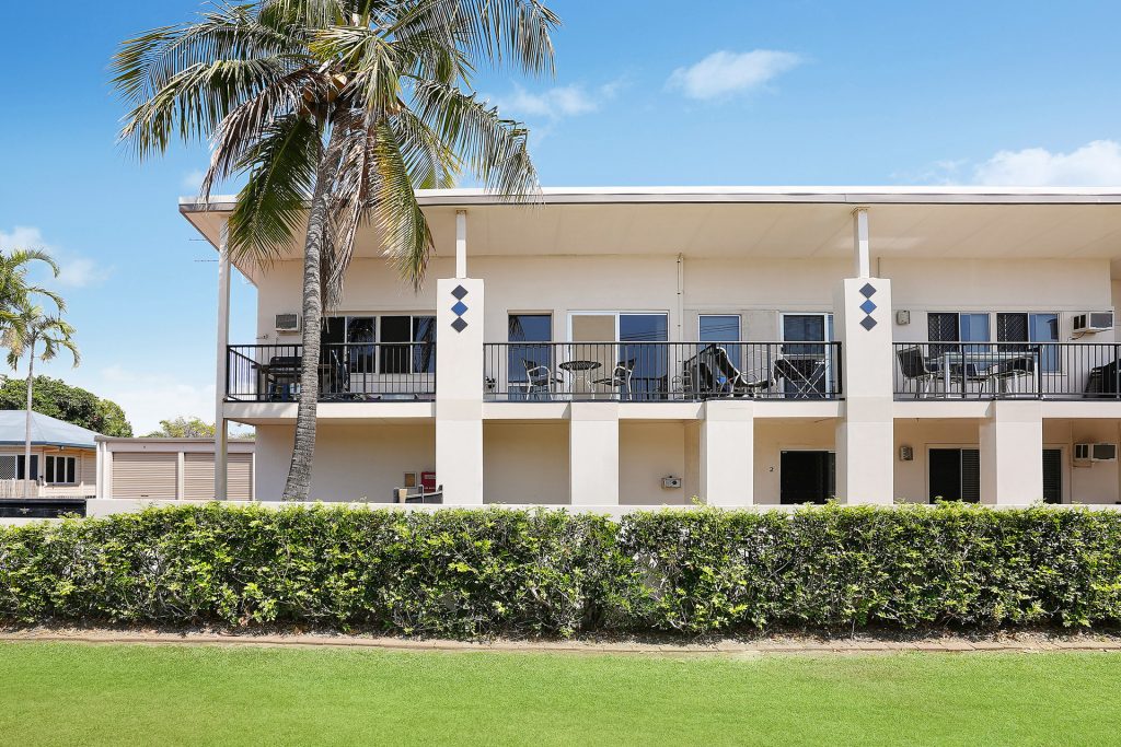5/2 McKinley Street, North Ward