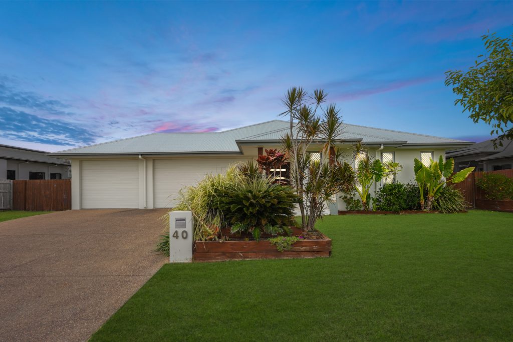 40 Barklya Street, Mount Low
