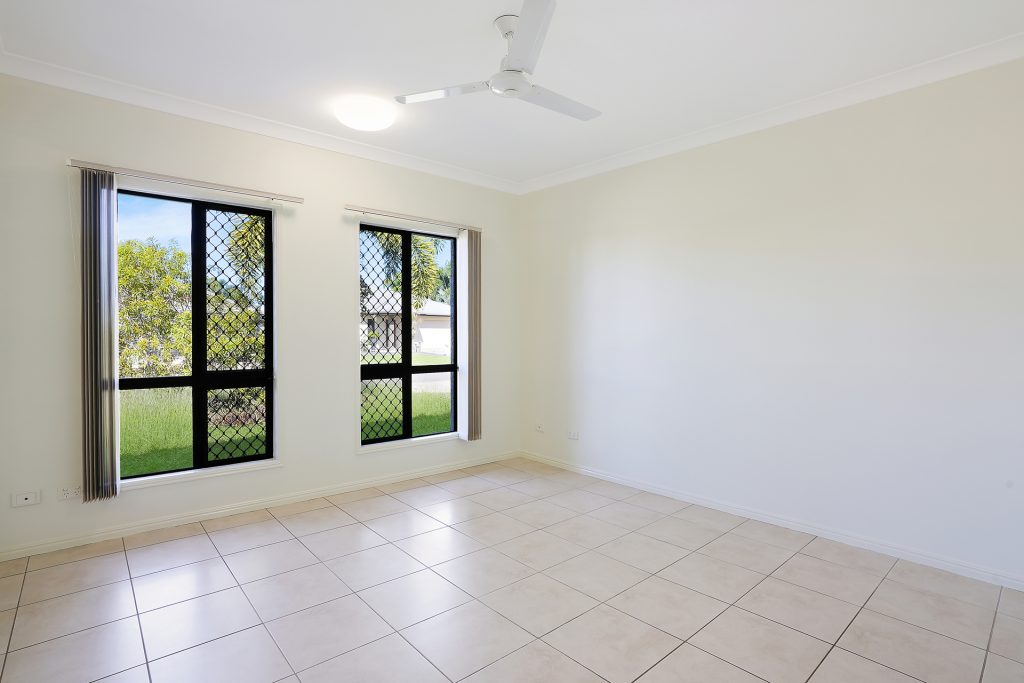 Sold - 5 Bell Miner Way - New Property in Bohle Plains - Real Estate by Brad Matheson