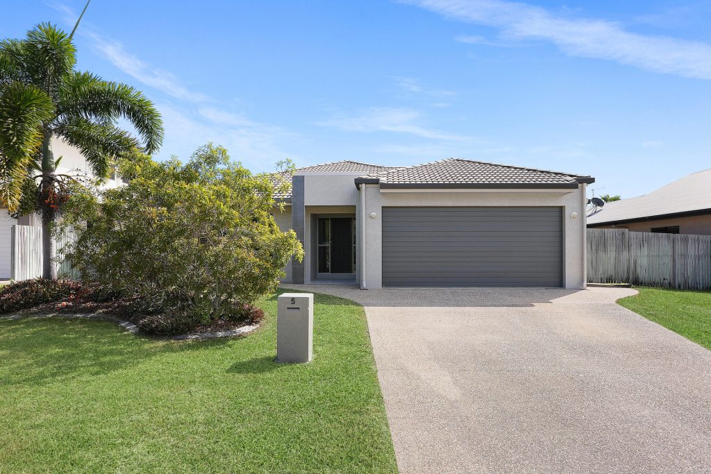 Sold - 5 Bell Miner Way - New Property in Bohle Plains - Real Estate by Brad Matheson
