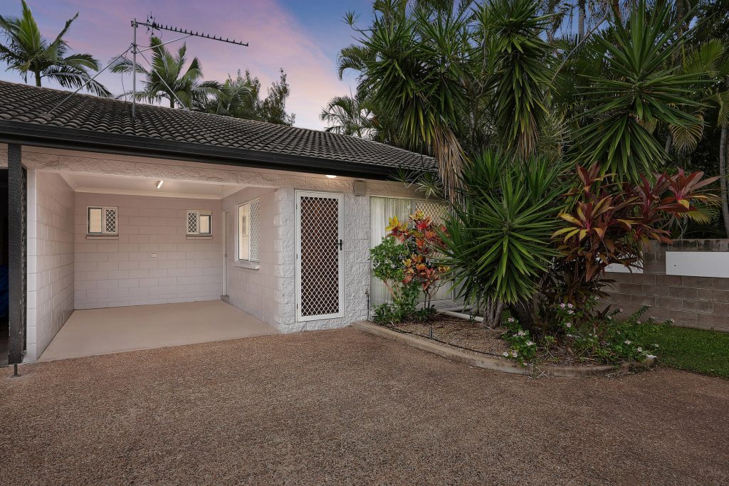 4/56 Armstrong Street, Hermit Park