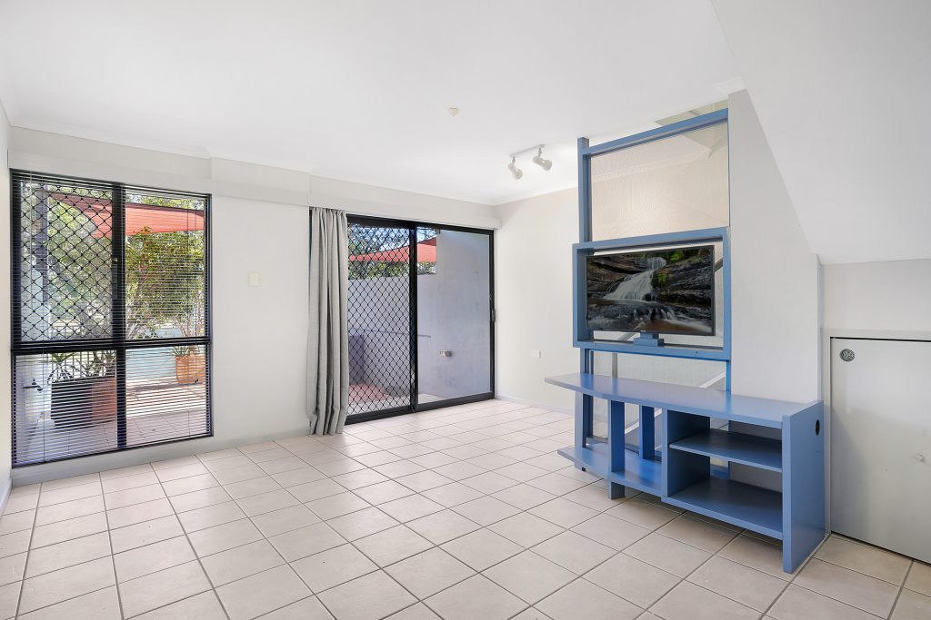 Sold - 2/46 Alexandra Street - New Property in North Ward - Real Estate by Brad Matheson