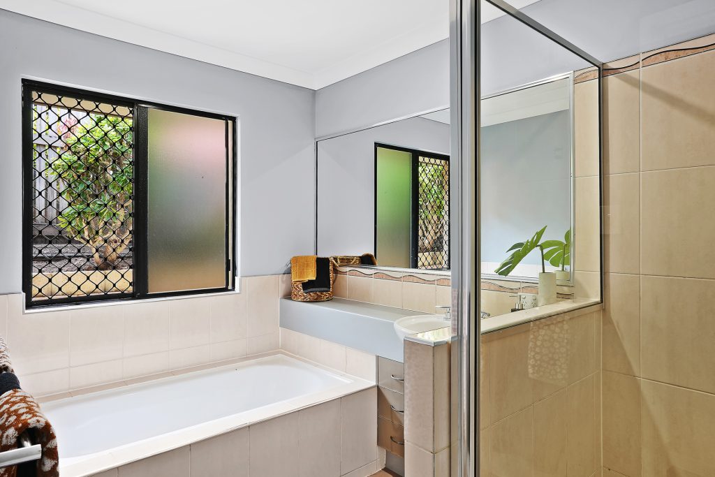 Sold - 31 Lockyer Place - New Property in Mount Louisa - Real Estate by Jake Murphy