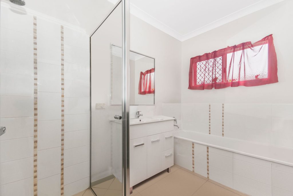 Sold - 8 Outcrop Rise - New Property in Cosgrove - Real Estate by Brad Matheson