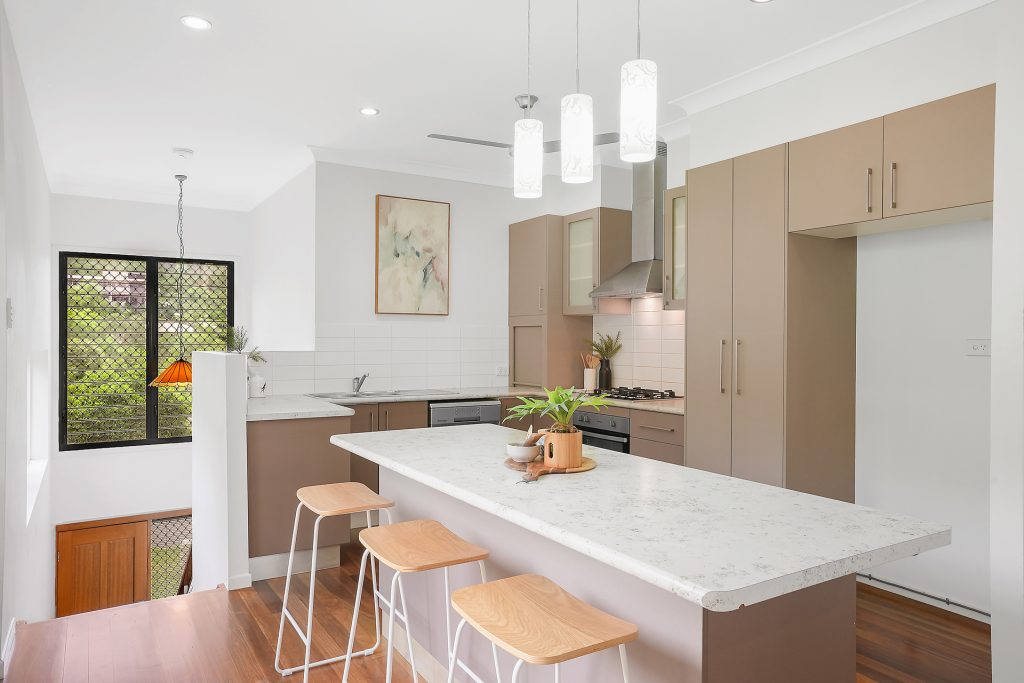 Sold - 6 Monte Visto Court - New Property in Mount Louisa - Real Estate by Brad Matheson