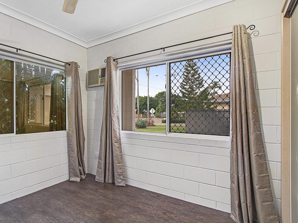 111 Kern Brothers Drive, Thuringowa Central QLD 4817 - photo 4