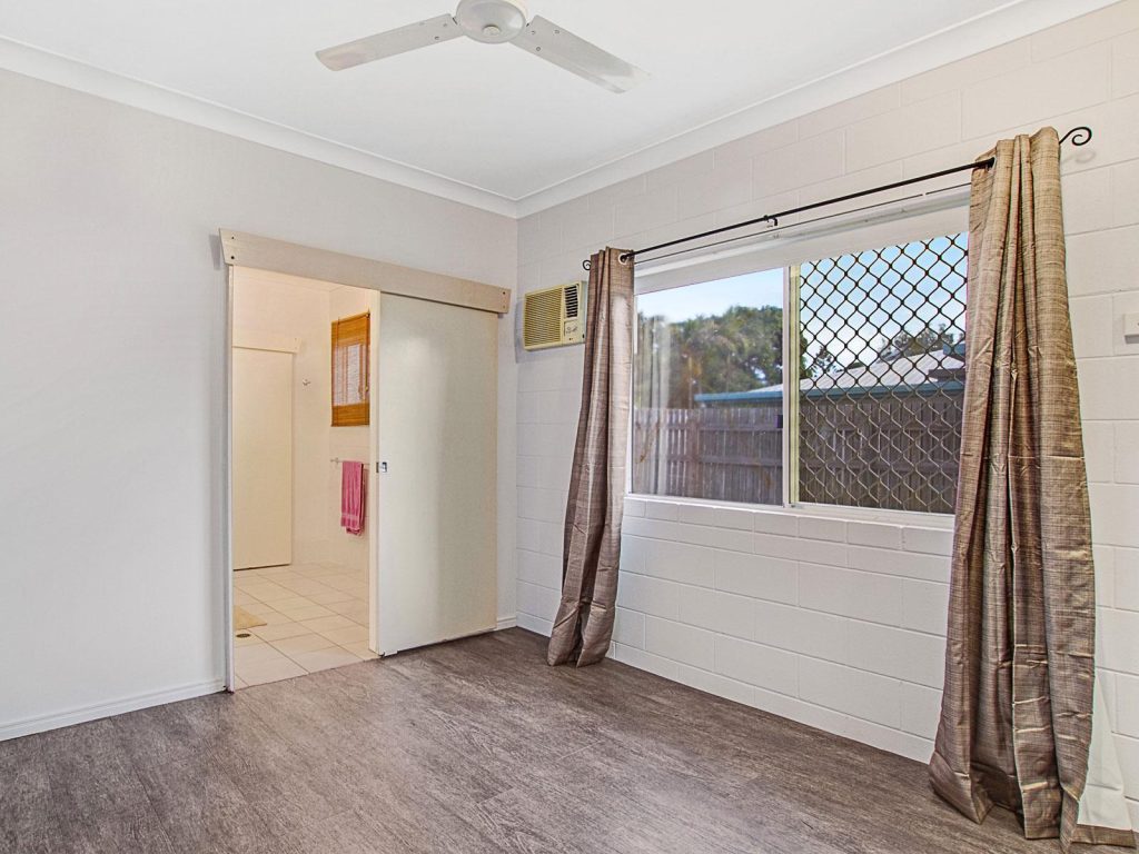 111 Kern Brothers Drive, Thuringowa Central QLD 4817 - photo 5