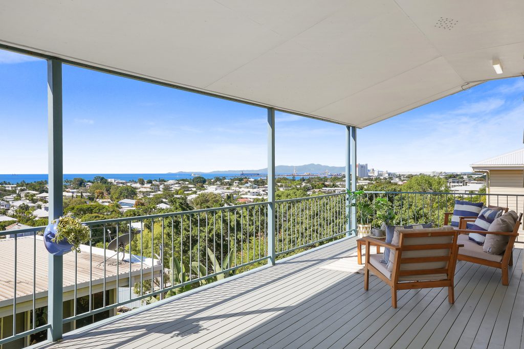 Sold - 26 Gilbert Crescent - New Property in Castle Hill - Real Estate by Brad Matheson