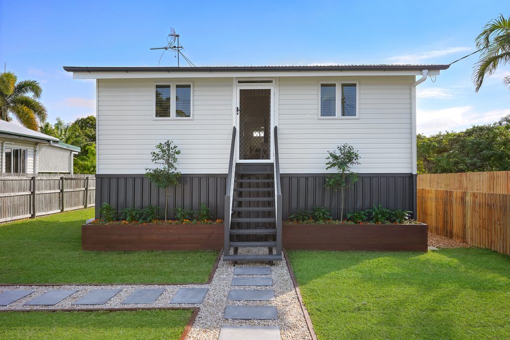 42 Henry Street, West End