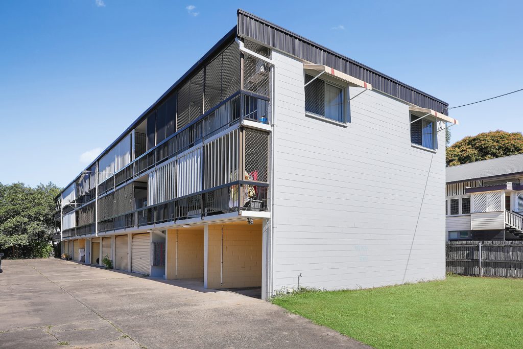 Sold - 1/12 The Avenue - New Property in Hermit Park - Real Estate by Brad Matheson