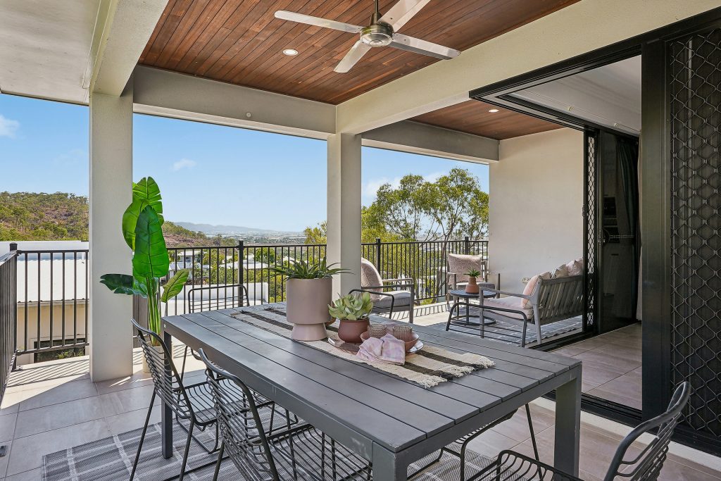 Sold - 71 Yarrawonga Drive - New Property in Castle Hill - Real Estate by Brad Matheson