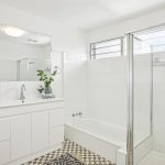 15 Taylor Street Belgian Gardens QLD 4810 AUS