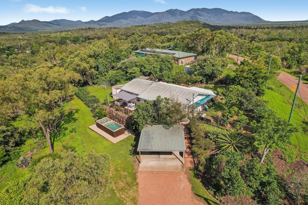 Sold - 25 Chisholm Trail - New Property in Oak Valley - Real Estate by Brad Matheson