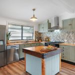 6 Margarita Court Bushland Beach QLD 4818 AUS