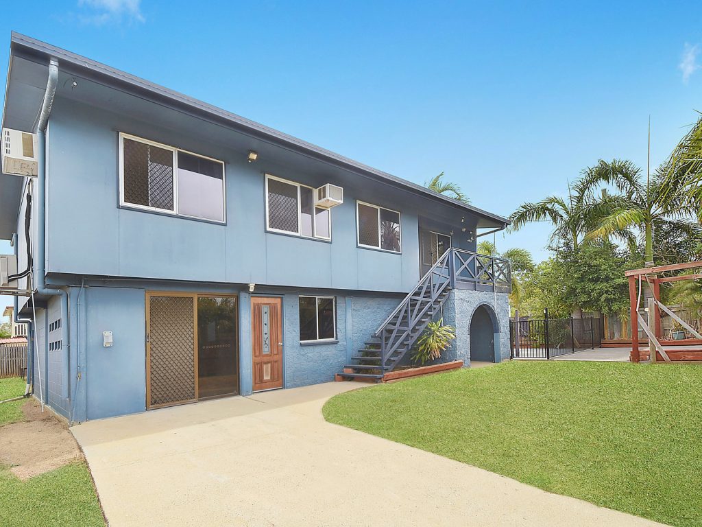 1 Heron Court, Mount Louisa