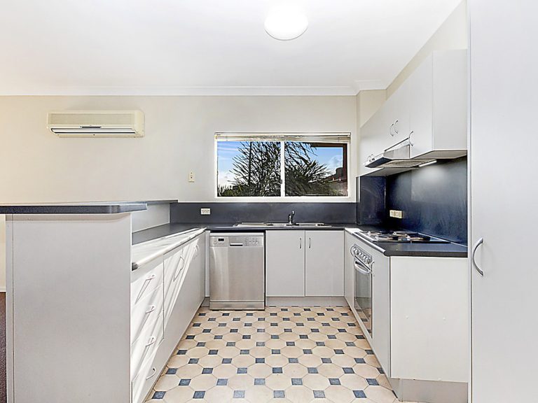 6/48 McIlwraith Street, South Townsville QLD 4810 - photo 2
