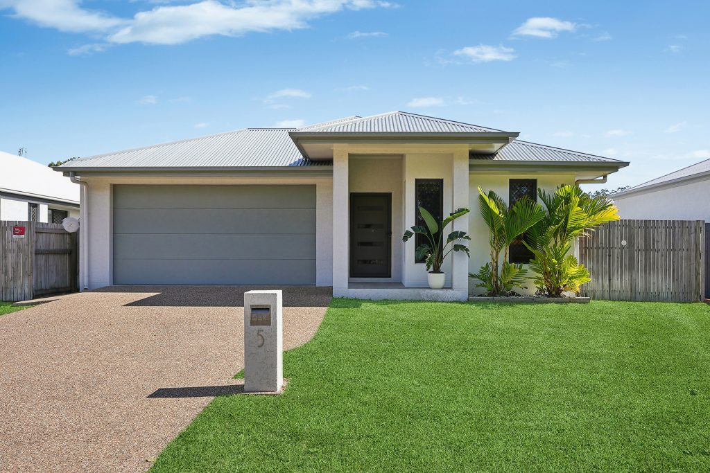 Sold - 5 Yumba Circuit - New Property in Mount Louisa - Real Estate by Jake Murphy