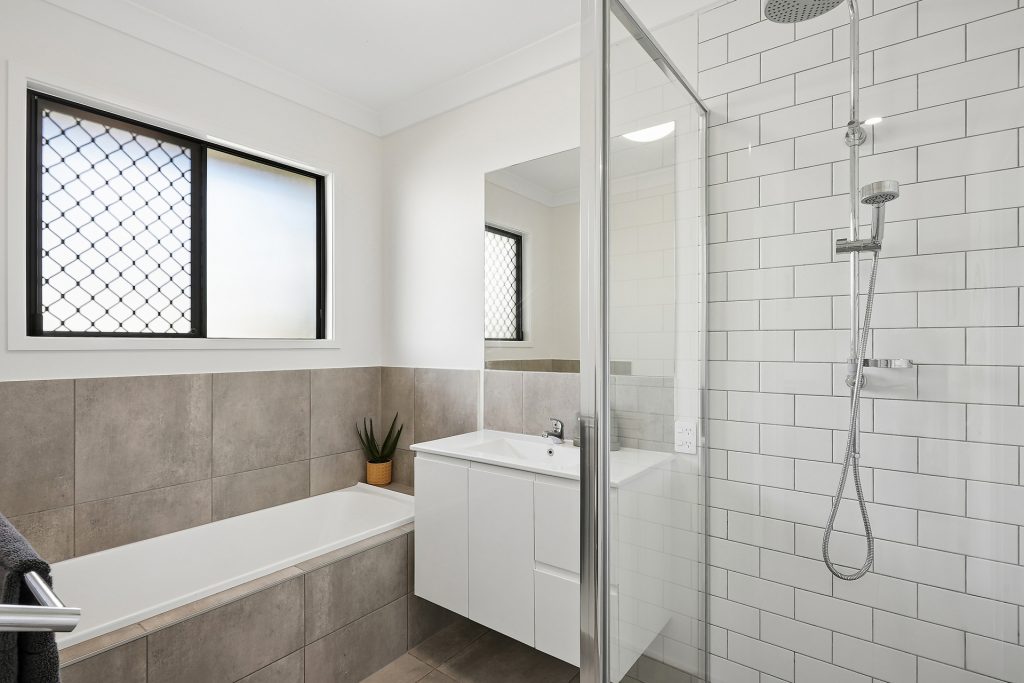 Sold - 5 Yumba Circuit - New Property in Mount Louisa - Real Estate by Jake Murphy