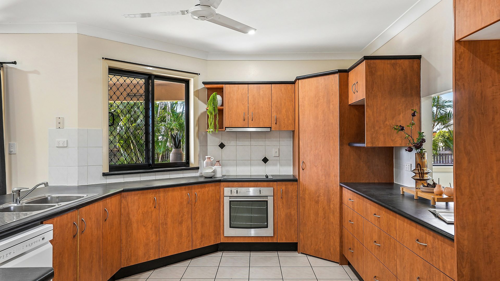 Sold - 10 Oondooroo Court - New Property in Annandale - Real Estate by Scott Mawn