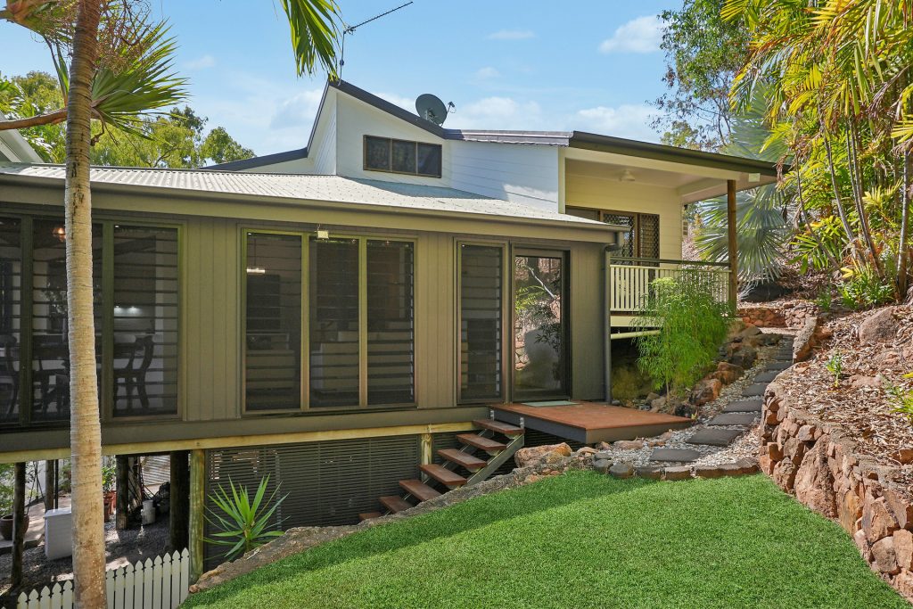 Auction - 7 Woodlands Court - New Property in Castle Hill - Real Estate by Brad Matheson