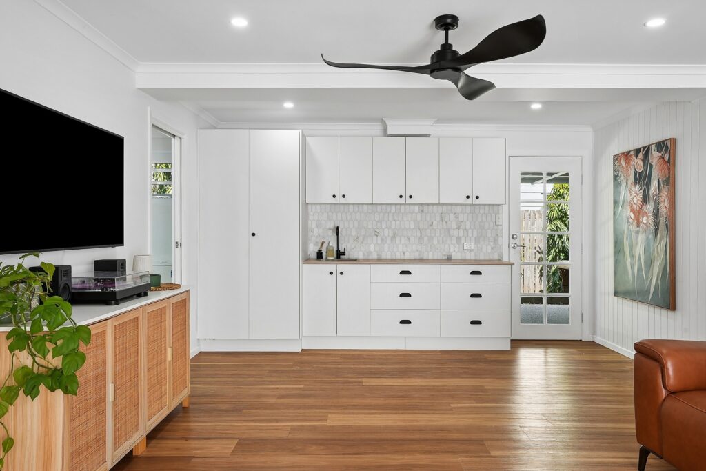 Auction - 52 Cheyne Street - New Property in Pimlico - Real Estate by Brad Matheson
