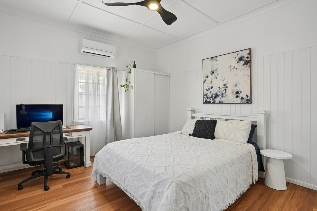 Auction - 52 Cheyne Street - New Property in Pimlico - Real Estate by Brad Matheson