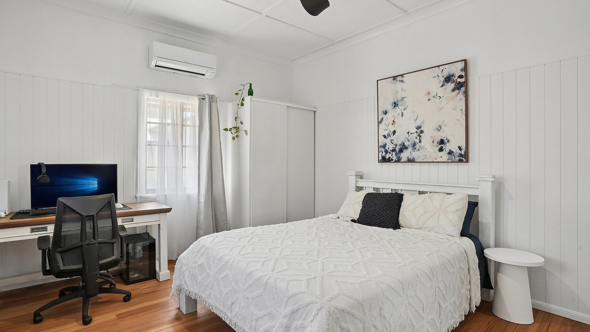 Auction - 52 Cheyne Street - New Property in Pimlico - Real Estate by Brad Matheson
